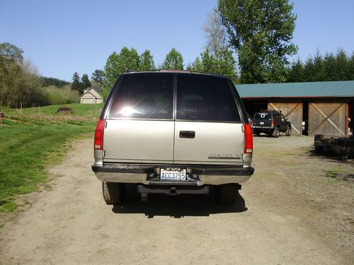 1999 Chevrolet Suburban LS 1500 4WD,Loaded,Rust Free,Very Clean., image 8