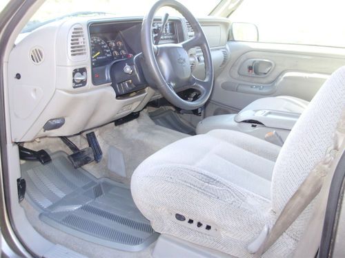 1999 Chevrolet Suburban LS 1500 4WD,Loaded,Rust Free,Very Clean., image 9