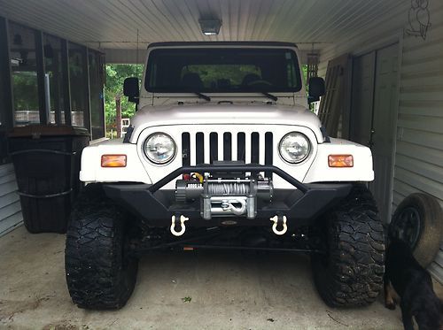 1998 jeep wrangler sahara sport utility 2-door 4.0l