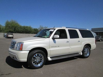 2005 white awd v8 leather sunroof dvd 3rd row suv
