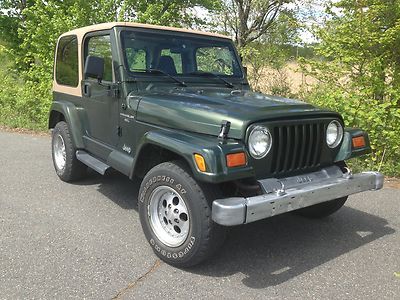 1997 jeep wrangler sahara 4x4-full doors-a/c-six cyl runs exc. nr. awesome jeep!