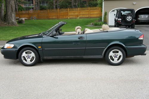 1999 saab 9-3 convertible / 62k miles / green with tan / automatic / cd player