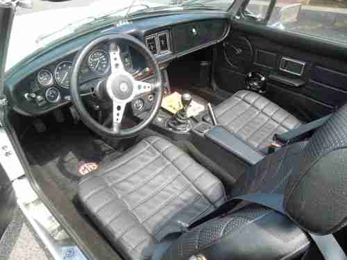 1977 MGB Convertible Classic Fully Restored Over 15k Invested!, image 19