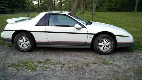 1984 pontiac fiero indy pace car
