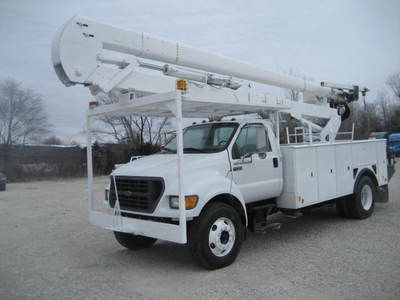 2000 f-750 14' utility body - 55' hi-ranger 2 man bucket - material handler