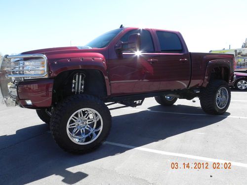Up For Sale 2008 Chevy Silverado 2500 HD Duramax Crew Cab w/ Very Low Miles, image 2