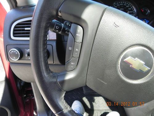 Up For Sale 2008 Chevy Silverado 2500 HD Duramax Crew Cab w/ Very Low Miles, image 22