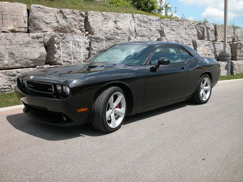 2008 dodge challenger srt8 500 canadian first edtion