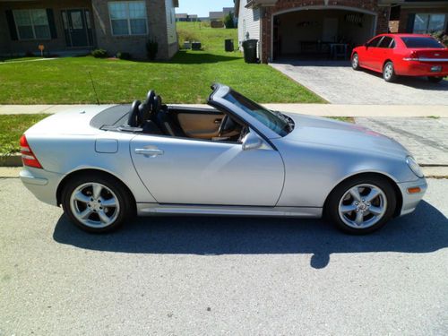 2003 mercedes-benz slk320 base convertible 2-door 3.2l