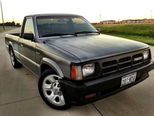 1992 mazda b2200 base standard cab pickup 2-door 2.2l