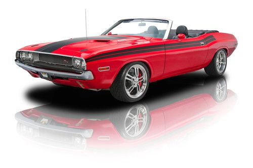 Challenger convertible pro touring 6.1l hemi 5 speed