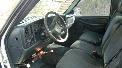 2000 Silverado 2500 work truck W/ service bed *** ONE OWNER 54,500 miles, image 5