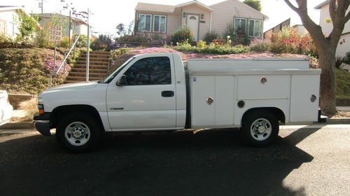 2000 Silverado 2500 work truck W/ service bed *** ONE OWNER 54,500 miles, image 6