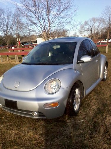 Nice 05 beetle moonroof auto leather ex running great mpg &amp; fun !!