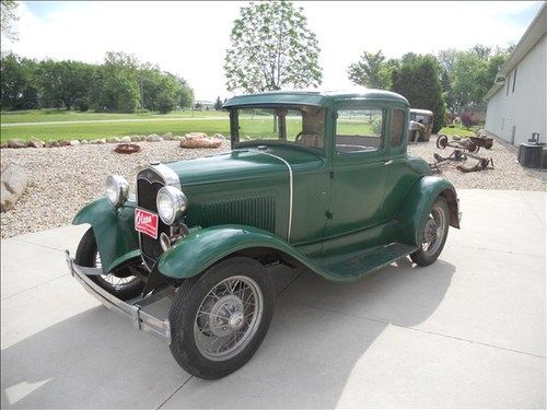 1930 ford model a coupe!