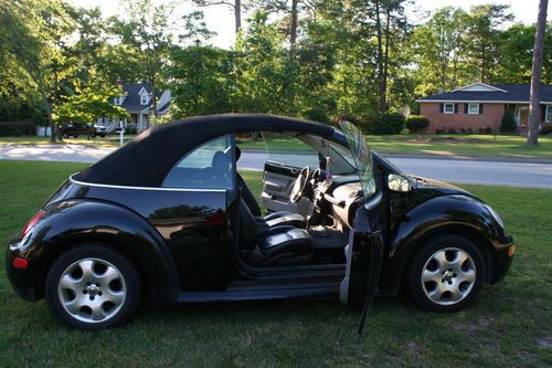 2003 volkswagen bettle convertible - excellent used condition