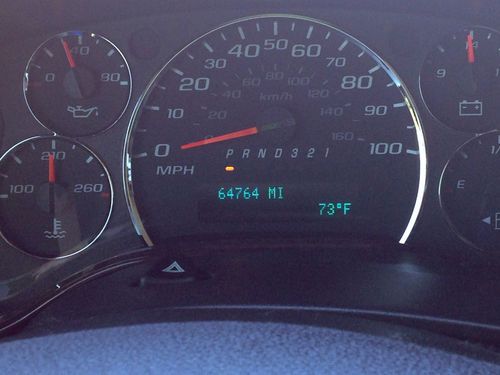 9 passenger,totally blacked out w/ ground effects, all black leather interior., image 4