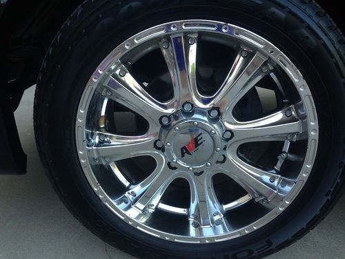 9 passenger,totally blacked out w/ ground effects, all black leather interior., image 13