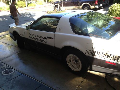 1983 PontiacTrans Am 25th Anniversary Daytona 500 Pace Car, image 3