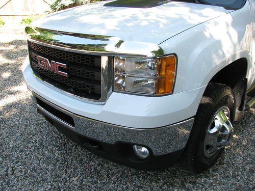 2011 4x4 GMC 3500 HD Sierra SLT DRW with 5th Wheel & Camp Trailer Towing, image 17