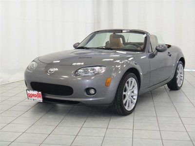 Grand touring sport convertible 2.0l 12k/12mo ltd powertrain warranty