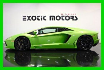 2012 lamborghini aventador lp700-4 msrp - $427,300.00 393 miles only $439,888.00