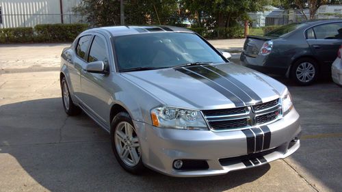 2013 dodge avenger sxt sedan 4-door 2.4l