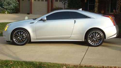 2011 cadillac cts performance coupe 2-door 3.6l