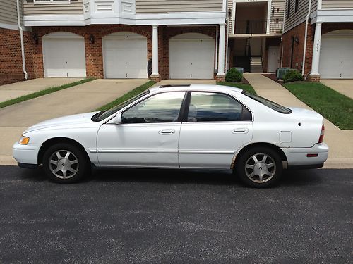 1994 honda accord ex sedan 4-door 2.2l