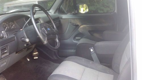 1993 Ford Bronco XLT Lariat Sport Utility 2-Door 5.0L, US $3,000.00, image 3