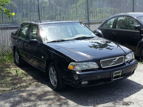 2000 volvo s70 awd sedan 4-door 2.4l