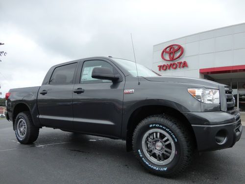 New 2013 tundra crewmax trd rock warrior 5.7l v8 4x4 rear camera magnetic gray