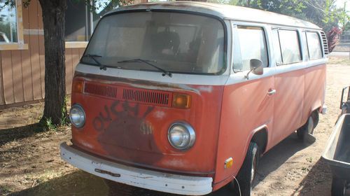 1974 transporter bus