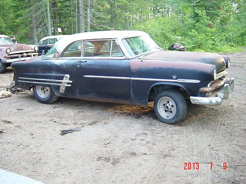 1953 ford crestline victoria   2 cars