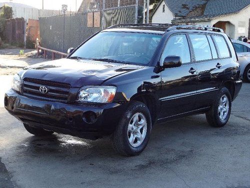 05 toyota highlander damaged rebuilder runs! low miles priced to sell wont last!