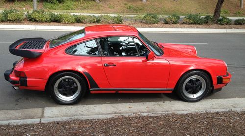 1987 guards red coupe 3.2 with 930 tea tray