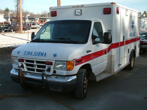 Ambulance type 3: 2006 ford e-450, diesel, wheeled coach