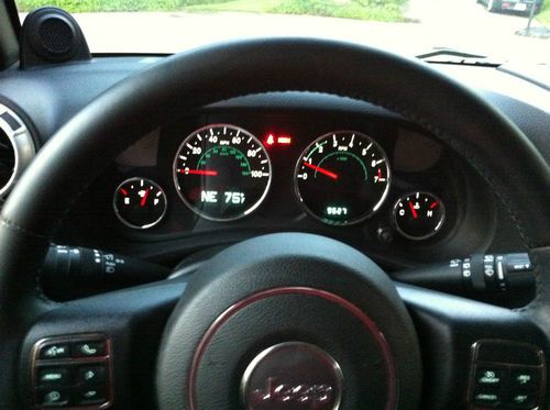 2013 JEEP WRANGLER UNLIMITED RUBICON ***NO RESERVE***, image 8