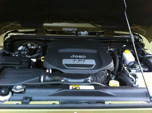 2013 JEEP WRANGLER UNLIMITED RUBICON ***NO RESERVE***, image 18