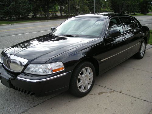 2007 lincoln town car executive l sedan 4-door 4.6l - clean - no reserve