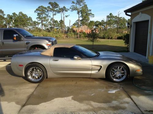 2000 corvette c5 convertible   great condition!