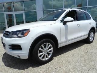 2013 volkswagen tougeg v6/ leather/pwr package/tinted windows/like new