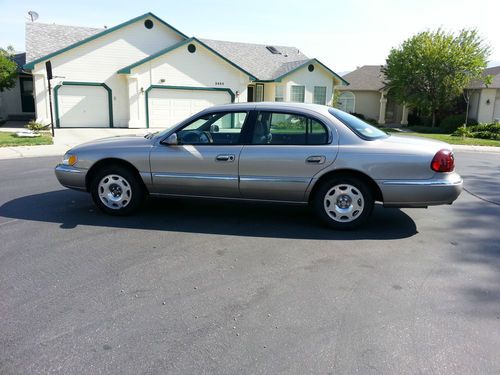 2002 lincoln continental base sedan 4-door 4.6l