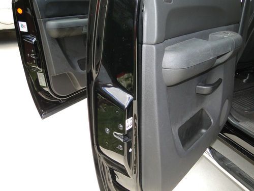 2008 Chevrolet Silverado 2500 HD LT2  Crew Cab Pickup 4-Door 6.6L, image 11