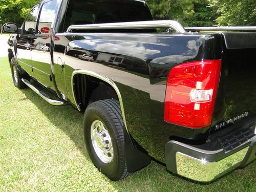 2008 Chevrolet Silverado 2500 HD LT2  Crew Cab Pickup 4-Door 6.6L, image 21