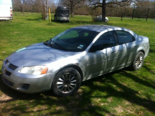 2004 dodge stratus runs great with ice cold ac!