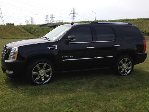 2009 cadillac escalade sport utility 4-door 6.2l fully loaded 1-owner no res!!