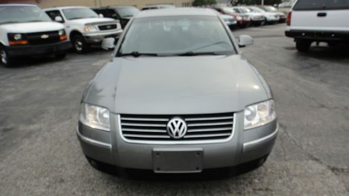 2004 Volkswagon Passat GLX 4 Motion PRISTINE Automatic Leather Moonroof, image 2