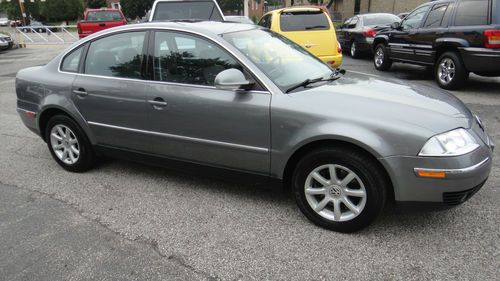2004 Volkswagon Passat GLX 4 Motion PRISTINE Automatic Leather Moonroof, image 3