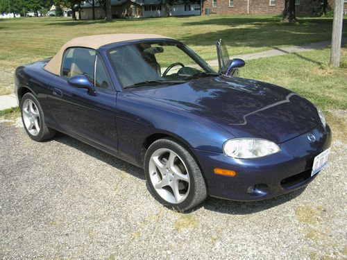 2001 mazda miata mx-5 convertible 5 speed 4 cyl. 1.8 - 46900 miles excellent !!